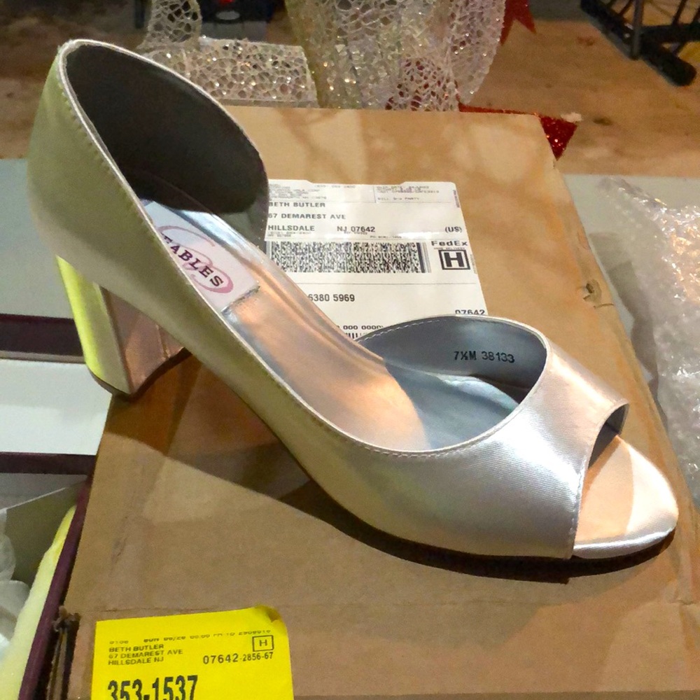 dyeable white wedding shoes